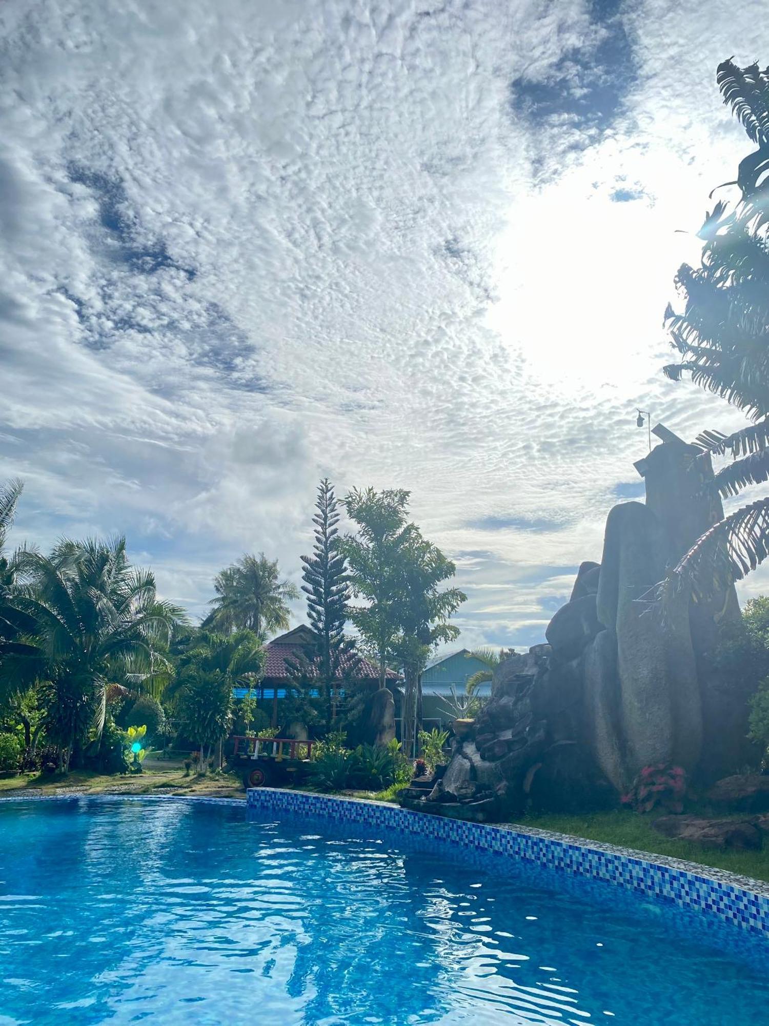 Y Nghia Bungalow Ong Lang Фу Куок Екстериор снимка