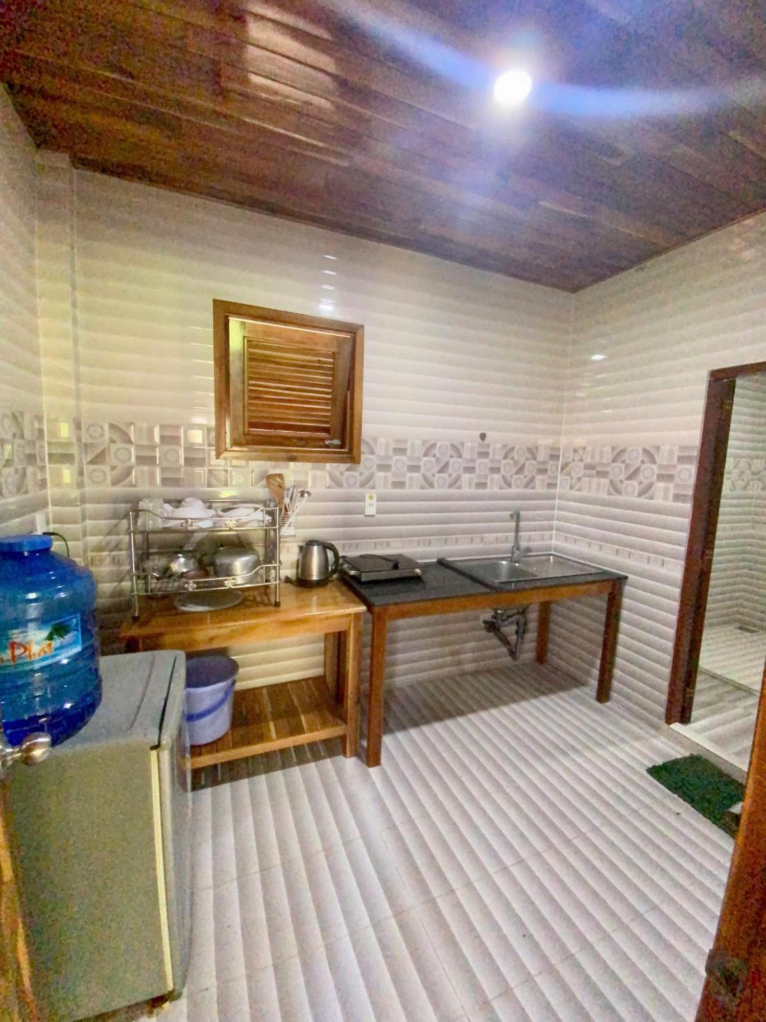 Y Nghia Bungalow Ong Lang Фу Куок Екстериор снимка