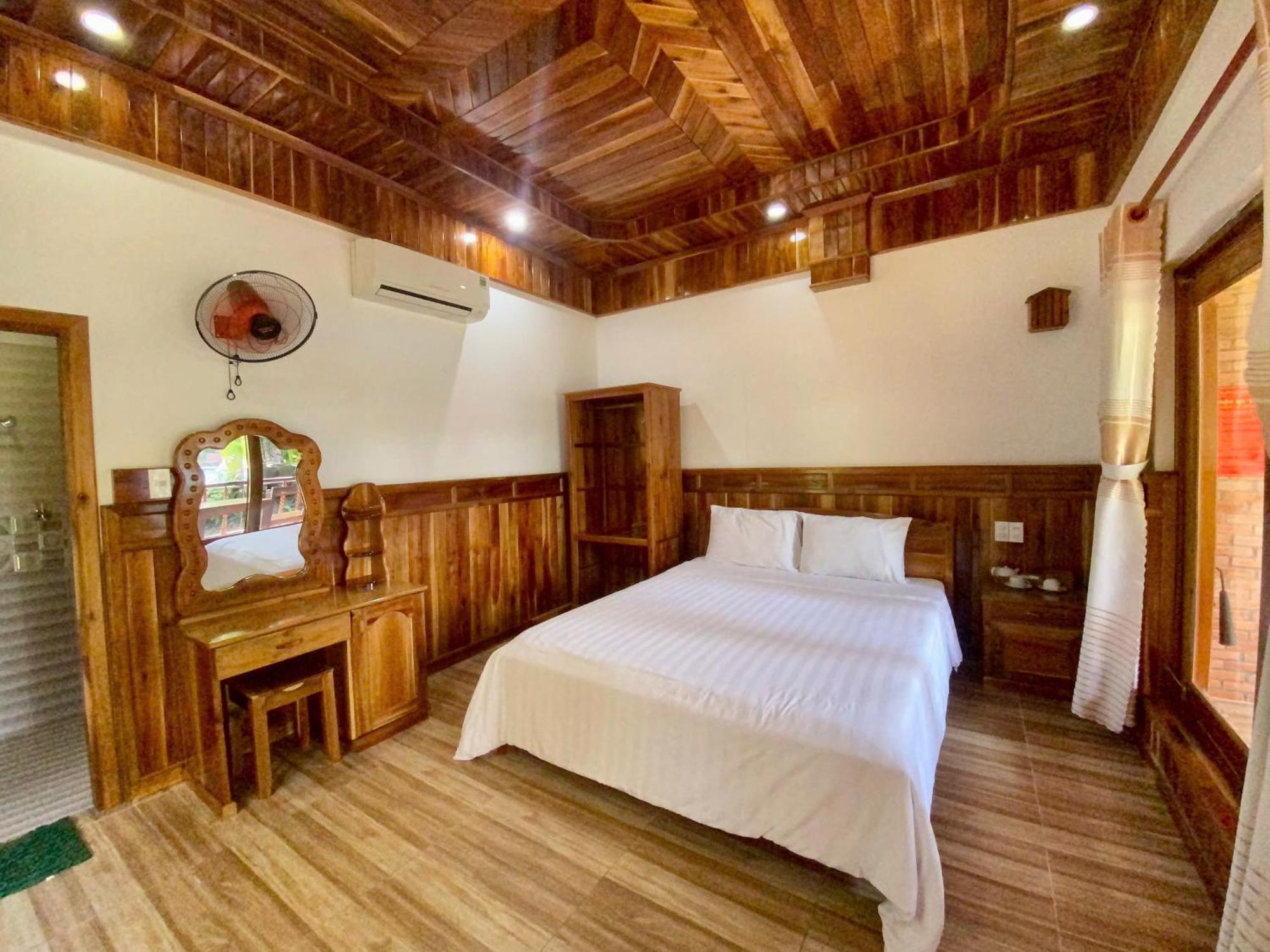 Y Nghia Bungalow Ong Lang Фу Куок Екстериор снимка