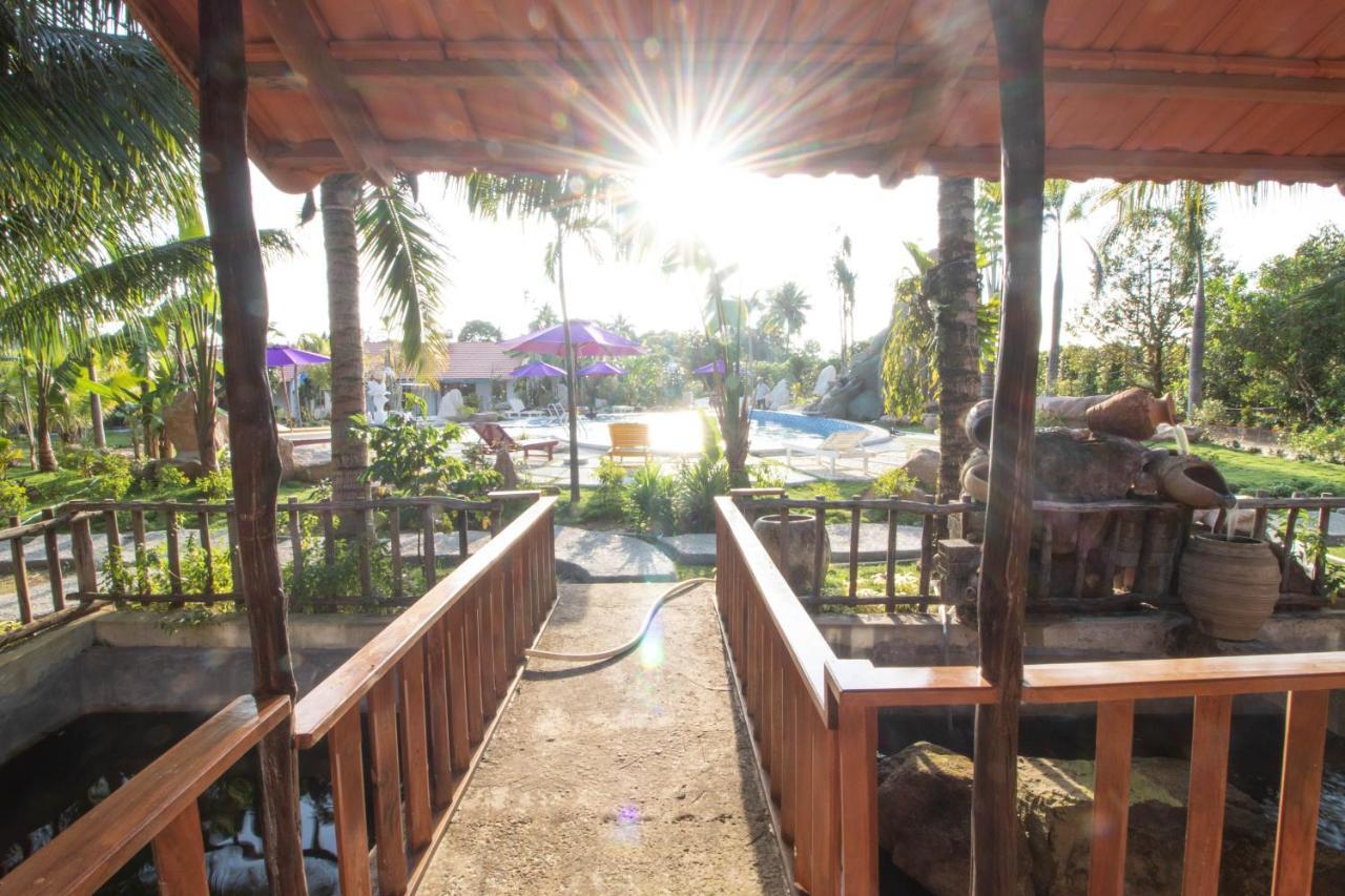 Y Nghia Bungalow Ong Lang Фу Куок Екстериор снимка