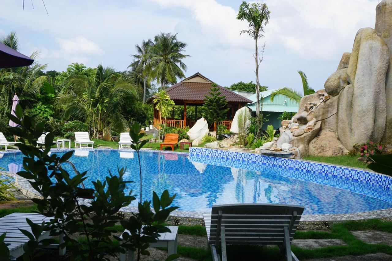 Y Nghia Bungalow Ong Lang Фу Куок Екстериор снимка